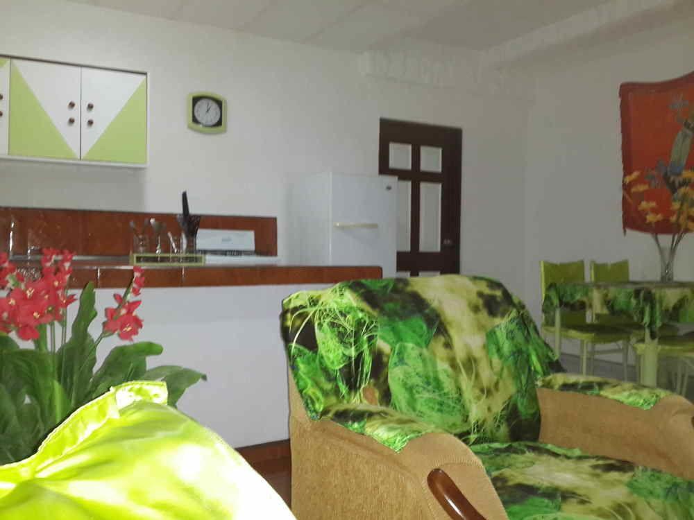 Barracuda Apartments Sámara Esterno foto