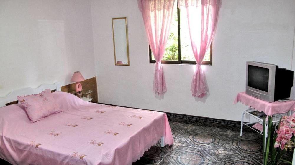 Barracuda Apartments Sámara Esterno foto